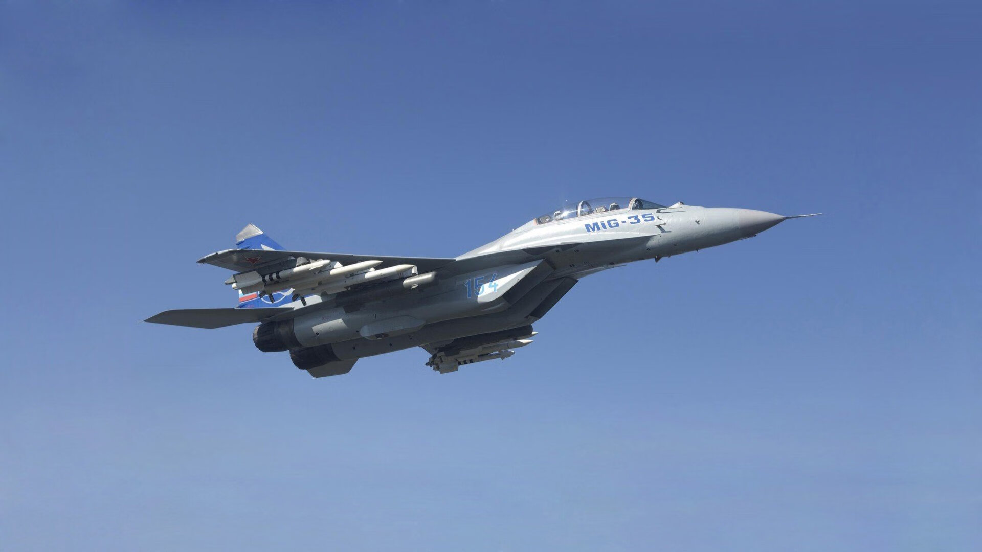 Kaiyun APP-欧洲杯决赛高光时刻：战术与激情的巅峰对决，欧洲杯¼决赛