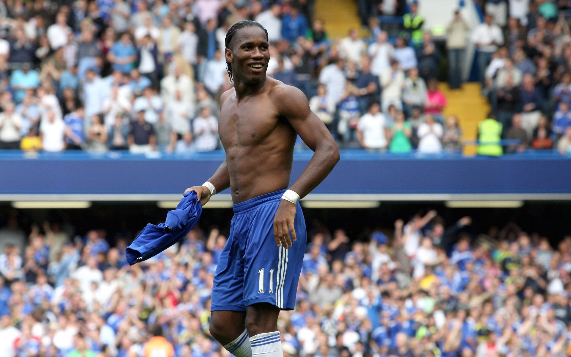 联盟加强纪律管理提升职业精神与责任感，强化纪律管理